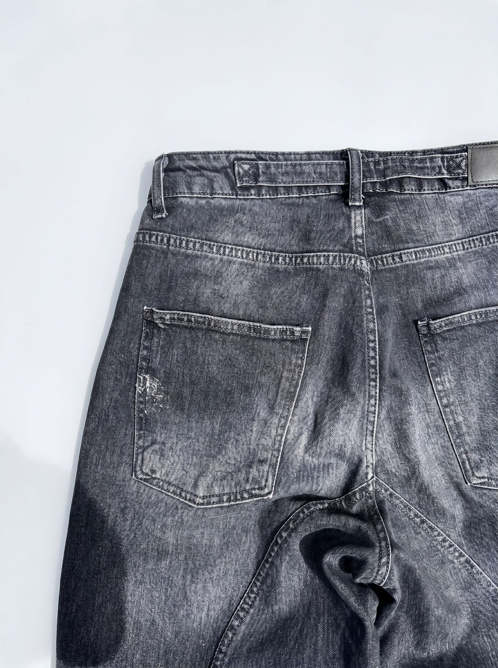 Natural black oversized jeans